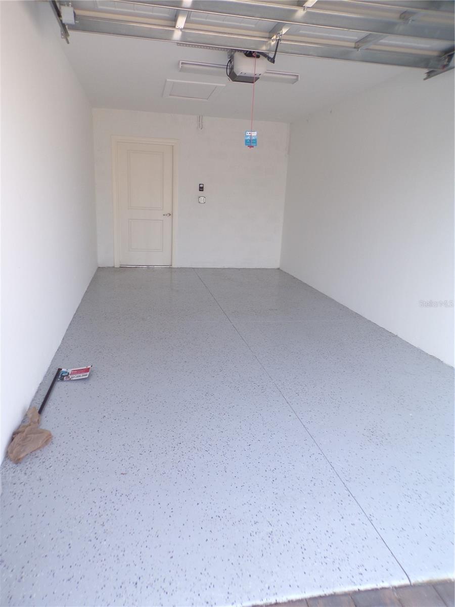 HERITAGE LANDING- VERANDAH III - Residential Lease