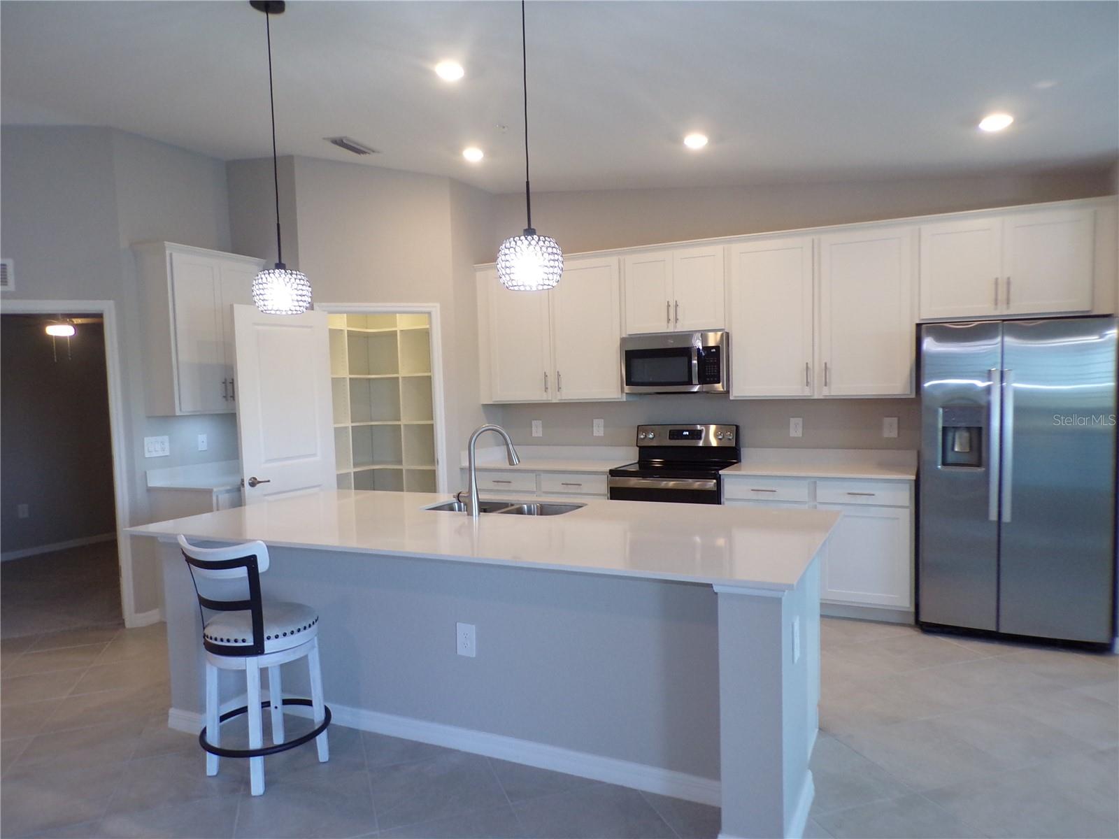 HERITAGE LANDING- VERANDAH III - Residential Lease