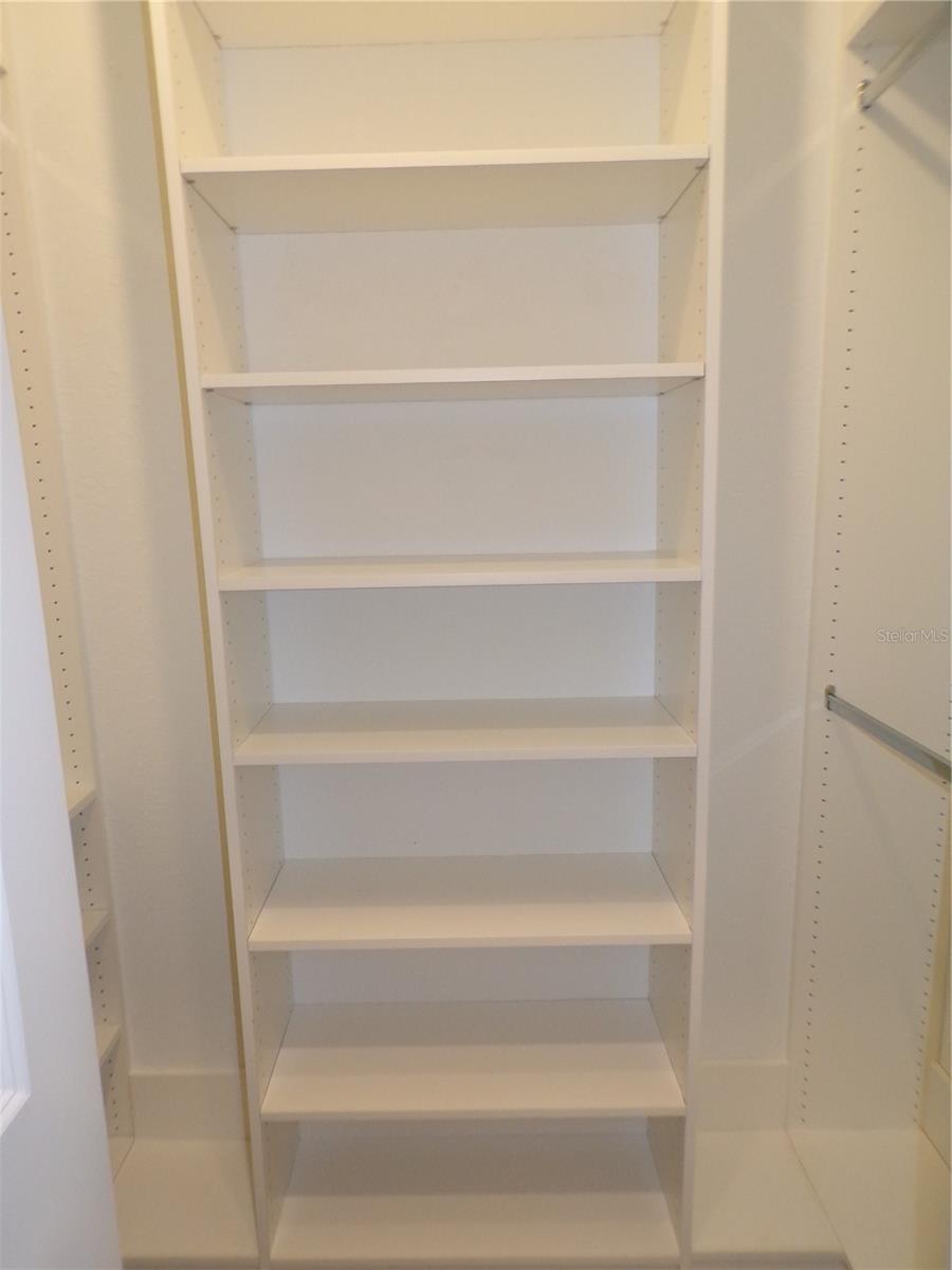 HERITAGE LANDING- VERANDAH III - Residential Lease