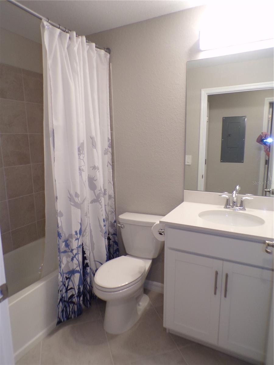 HERITAGE LANDING- VERANDAH III - Residential Lease