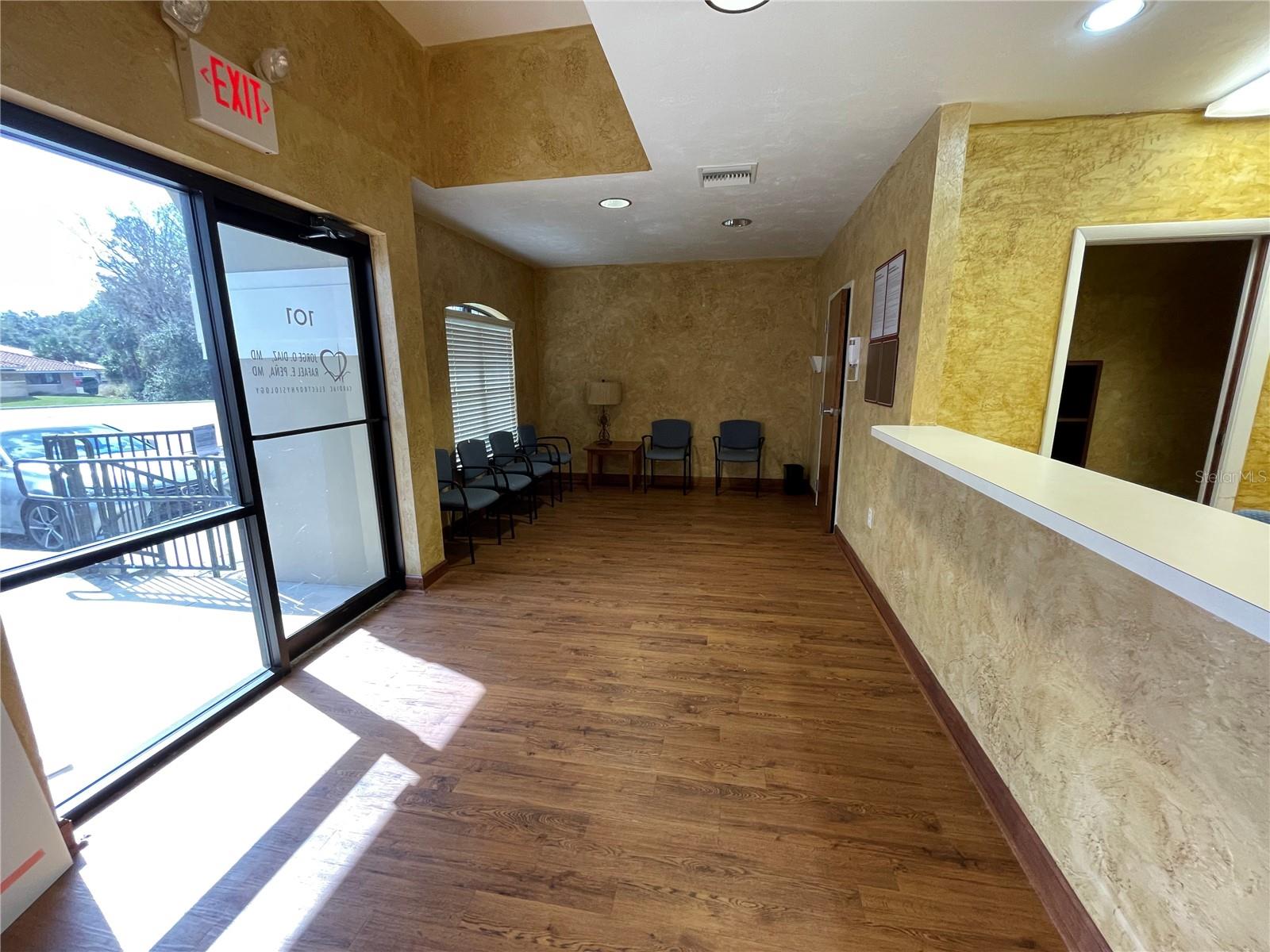 ACREAGE & UNREC - Commercial Lease