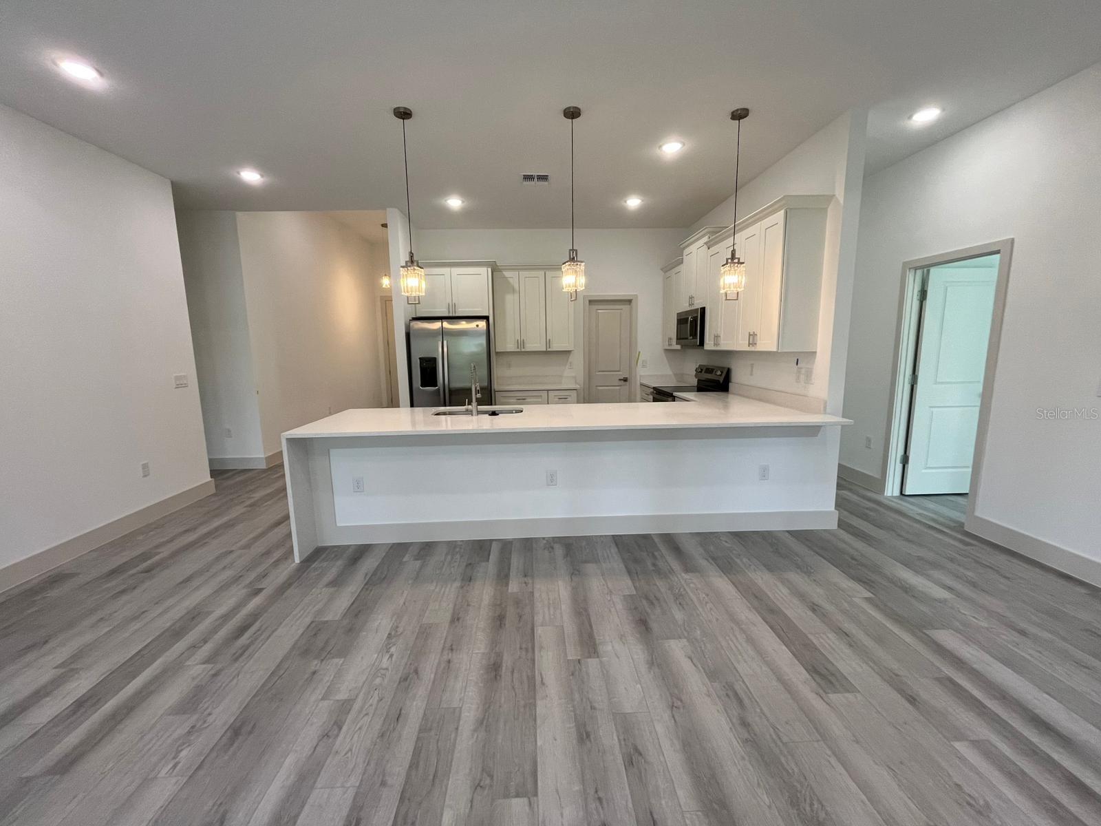 2279 MARGARET LANE