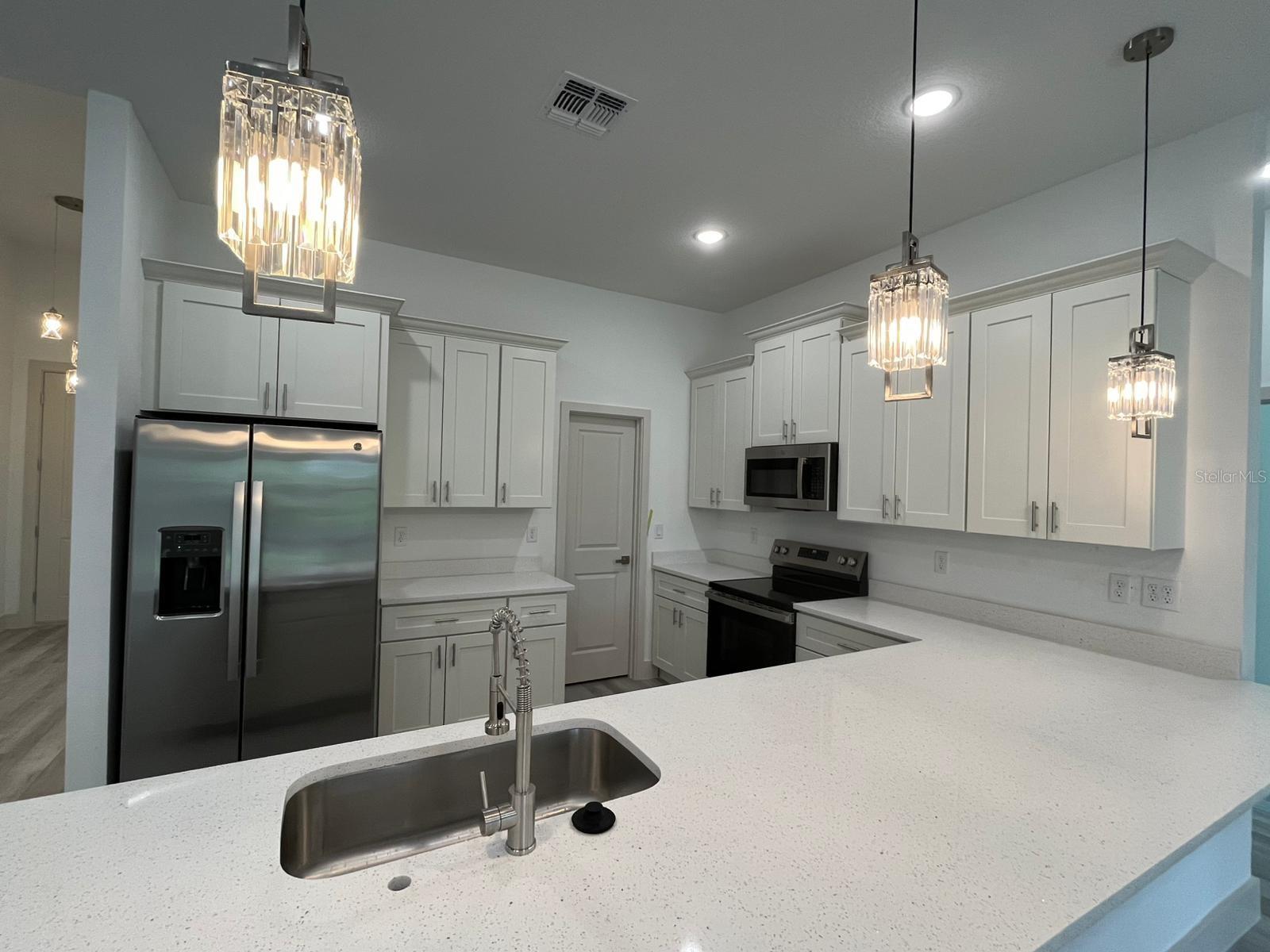 2279 MARGARET LANE