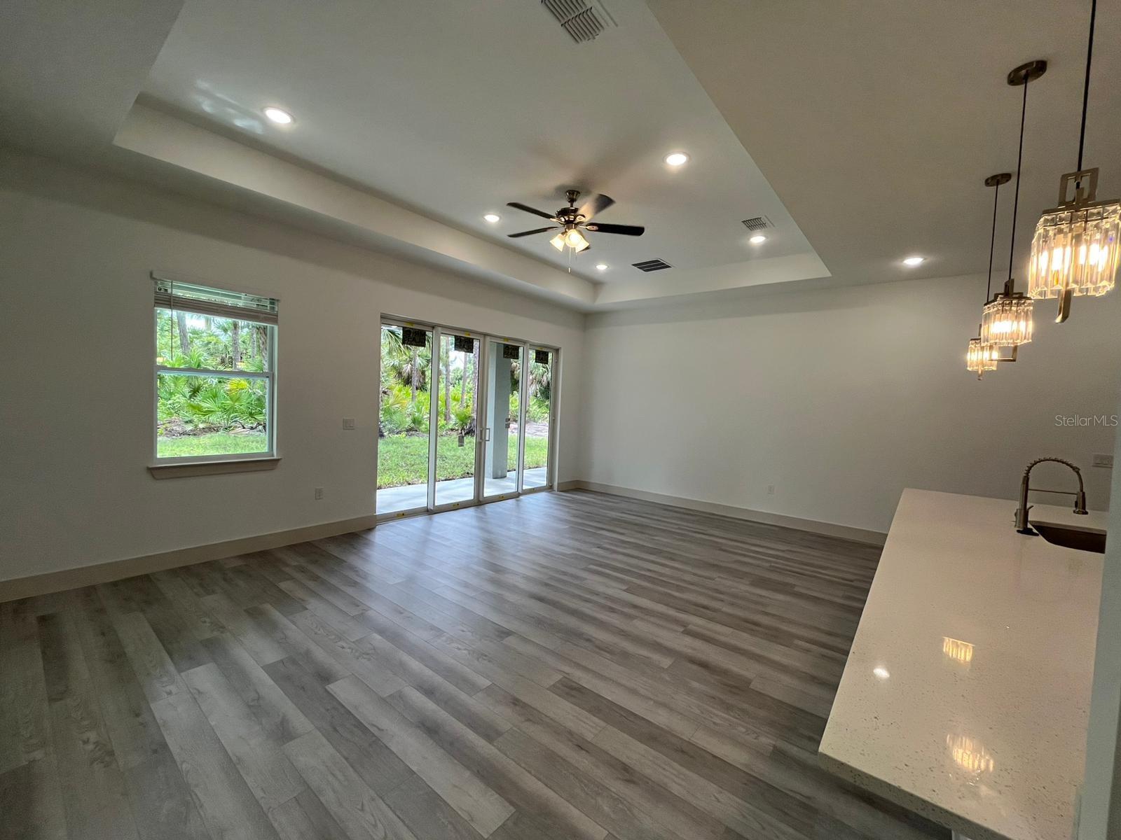 2279 MARGARET LANE