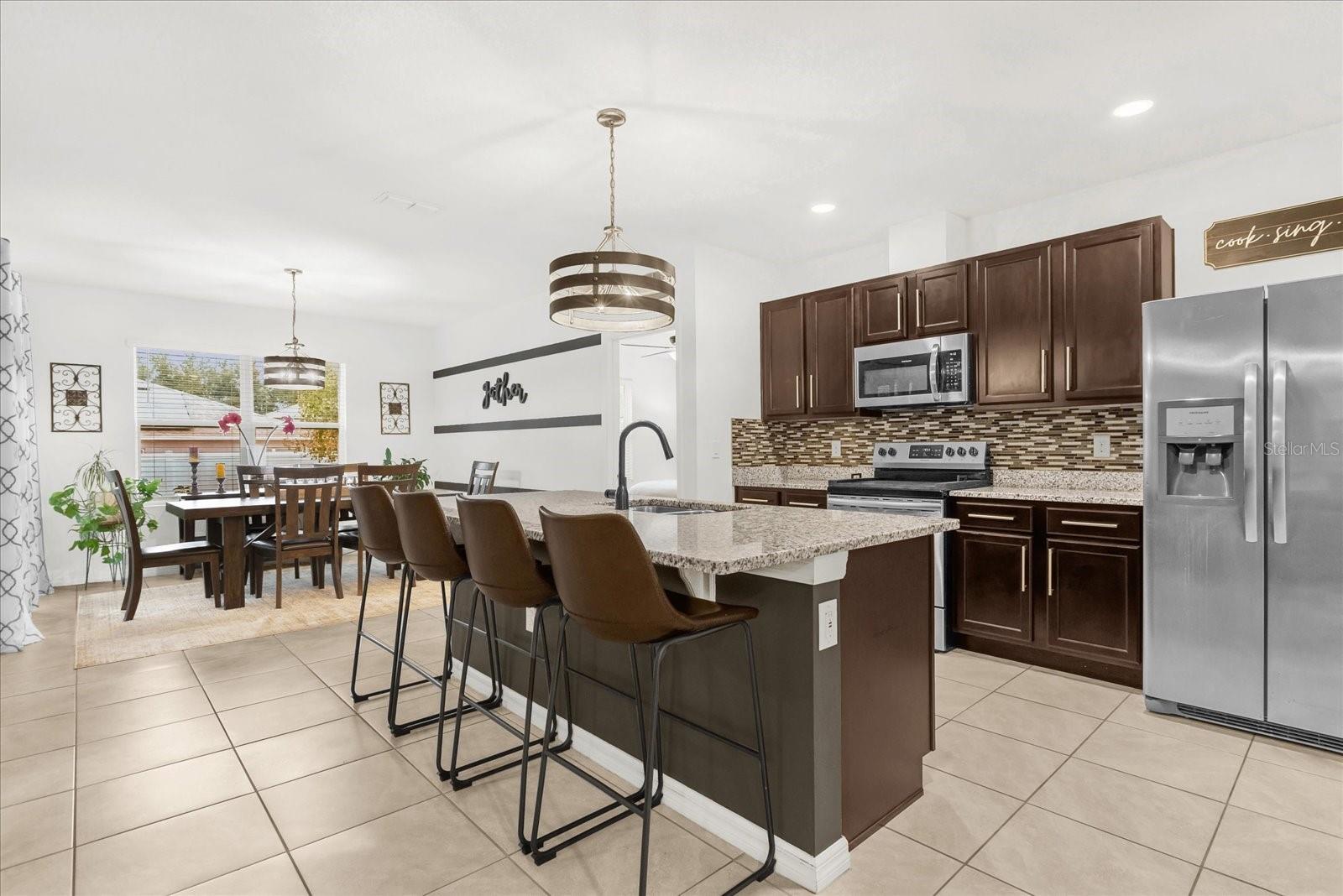 SUMMERVIEW/WOLF CRK RDG PH 2B- - Residential