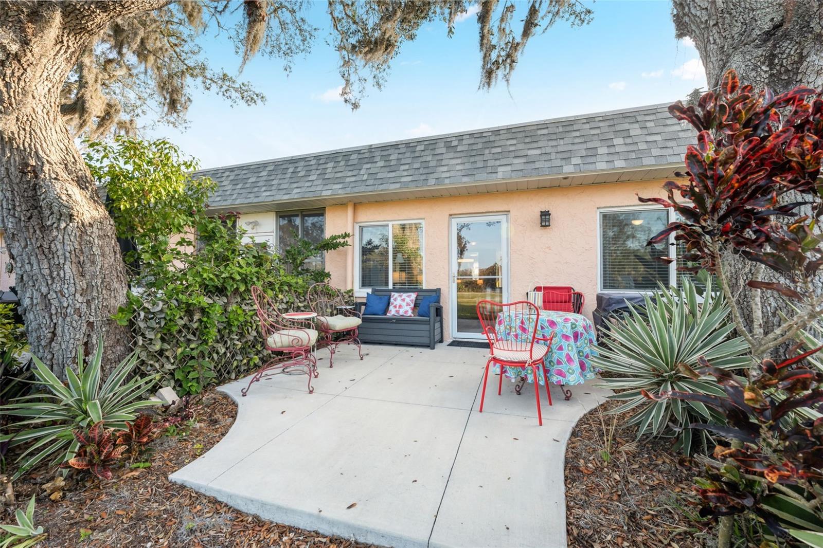3829 TROPHY BOULEVARD