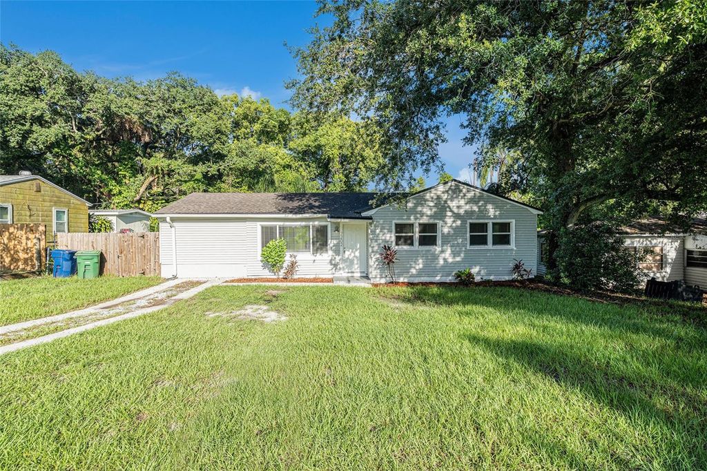 Photo of 7202 N 21st Street, Tampa, FL 33610 (MLS # TB8346386)