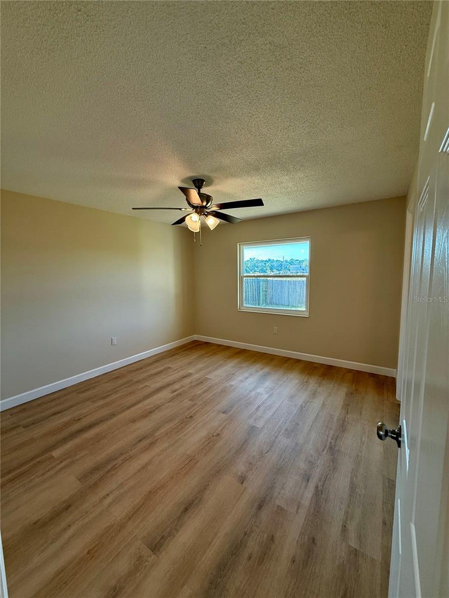 CENTRE LAKE - Residential