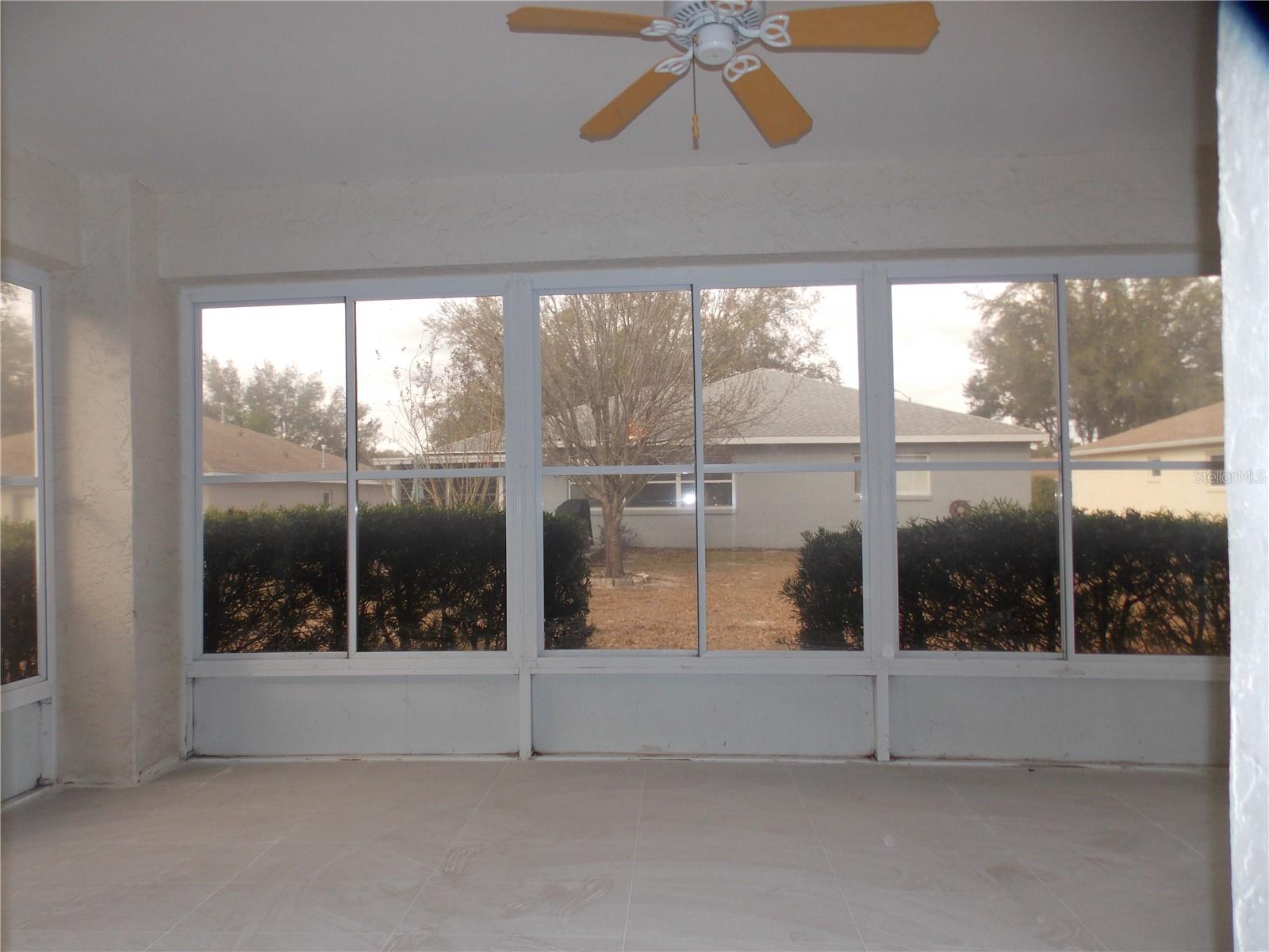 ON TOP OF THE WORLD - Residential