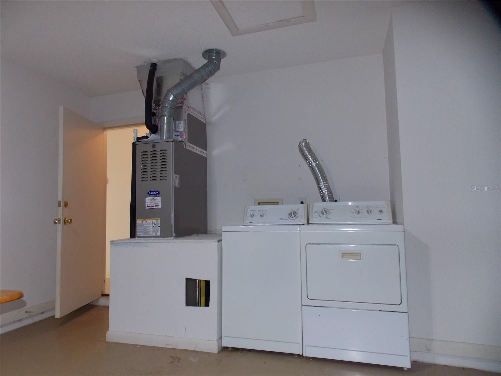 ON TOP OF THE WORLD - Residential