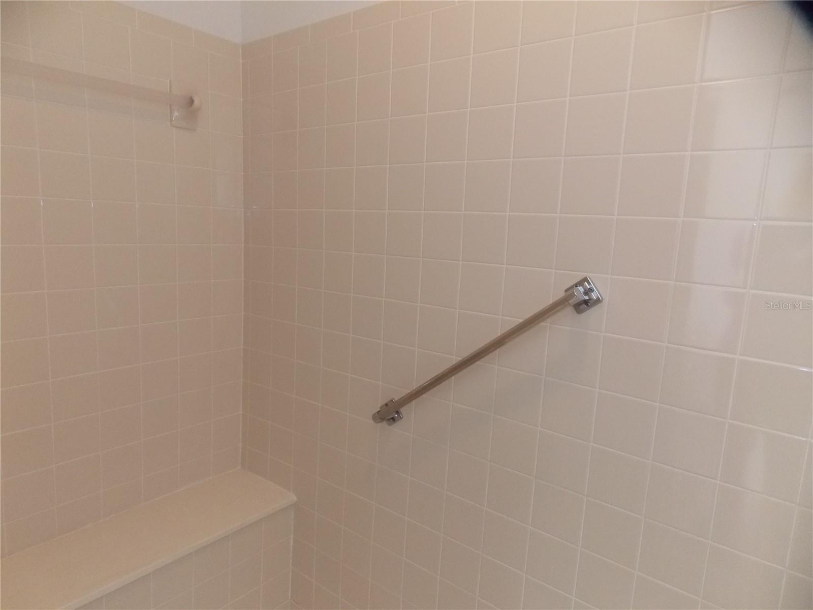 ON TOP OF THE WORLD - Residential