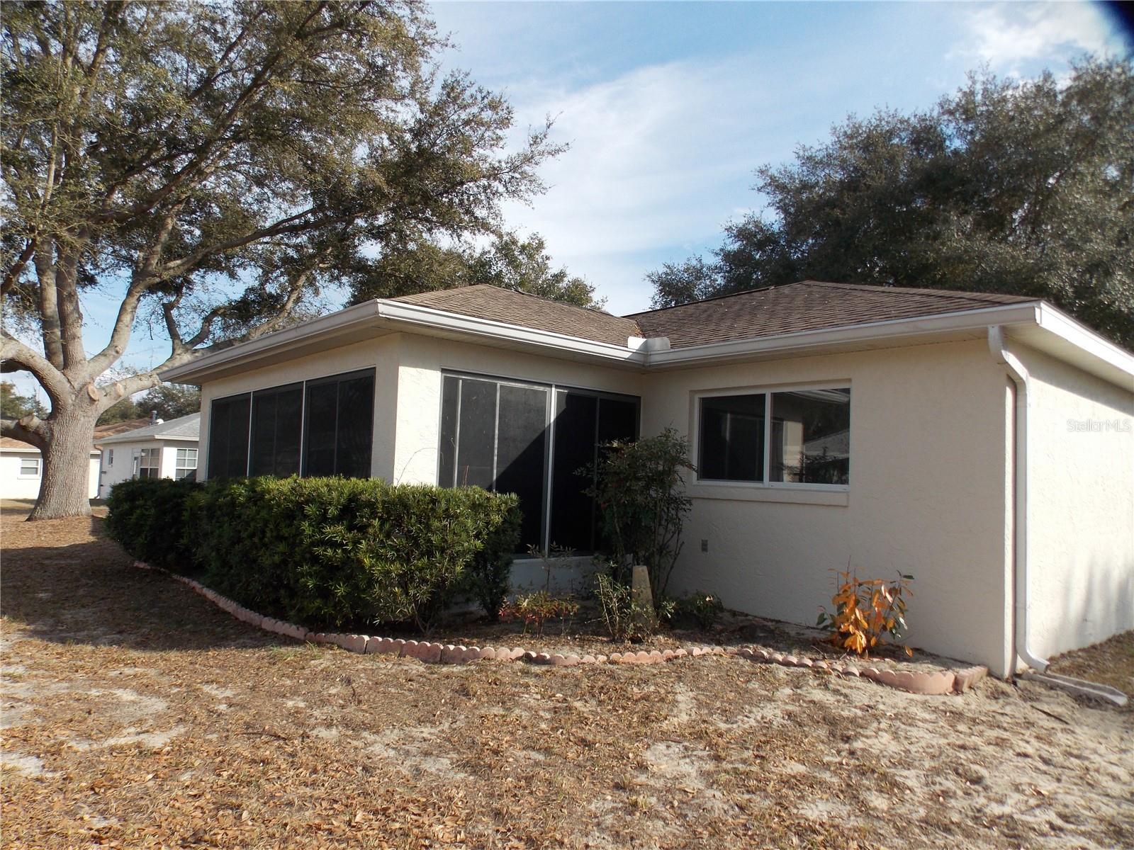 ON TOP OF THE WORLD - Residential