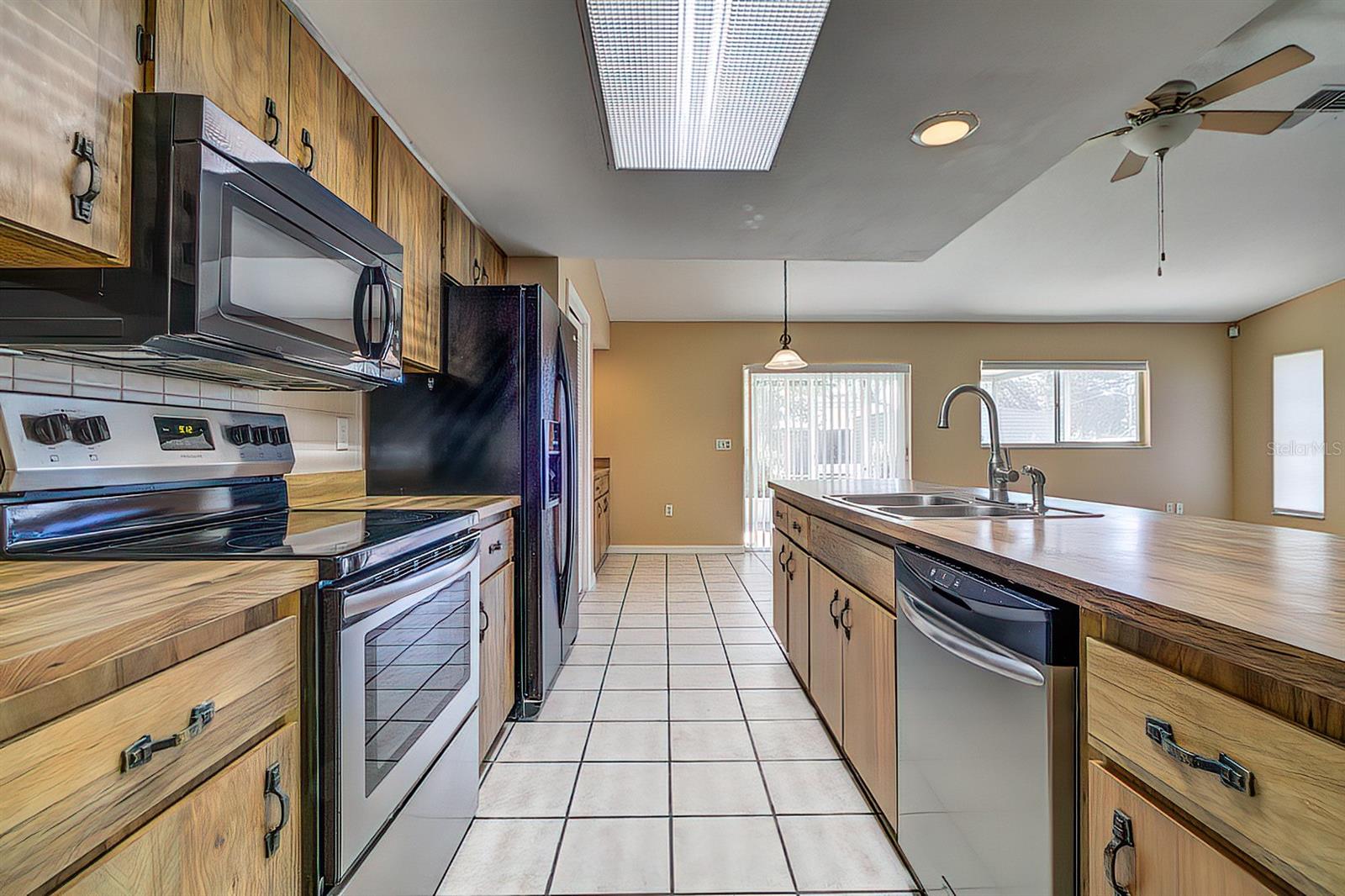 SPRING HILL - Residential Lease