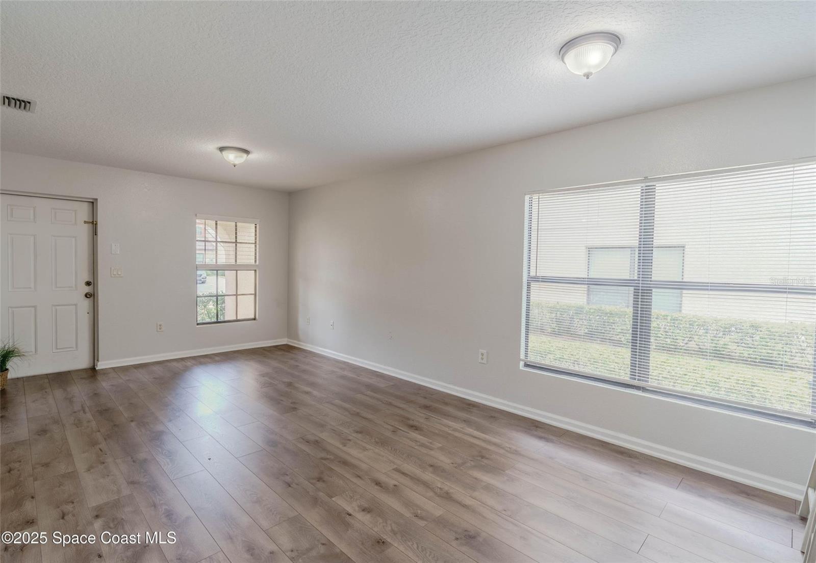 585 Margie Dr 585 MARGIE DR