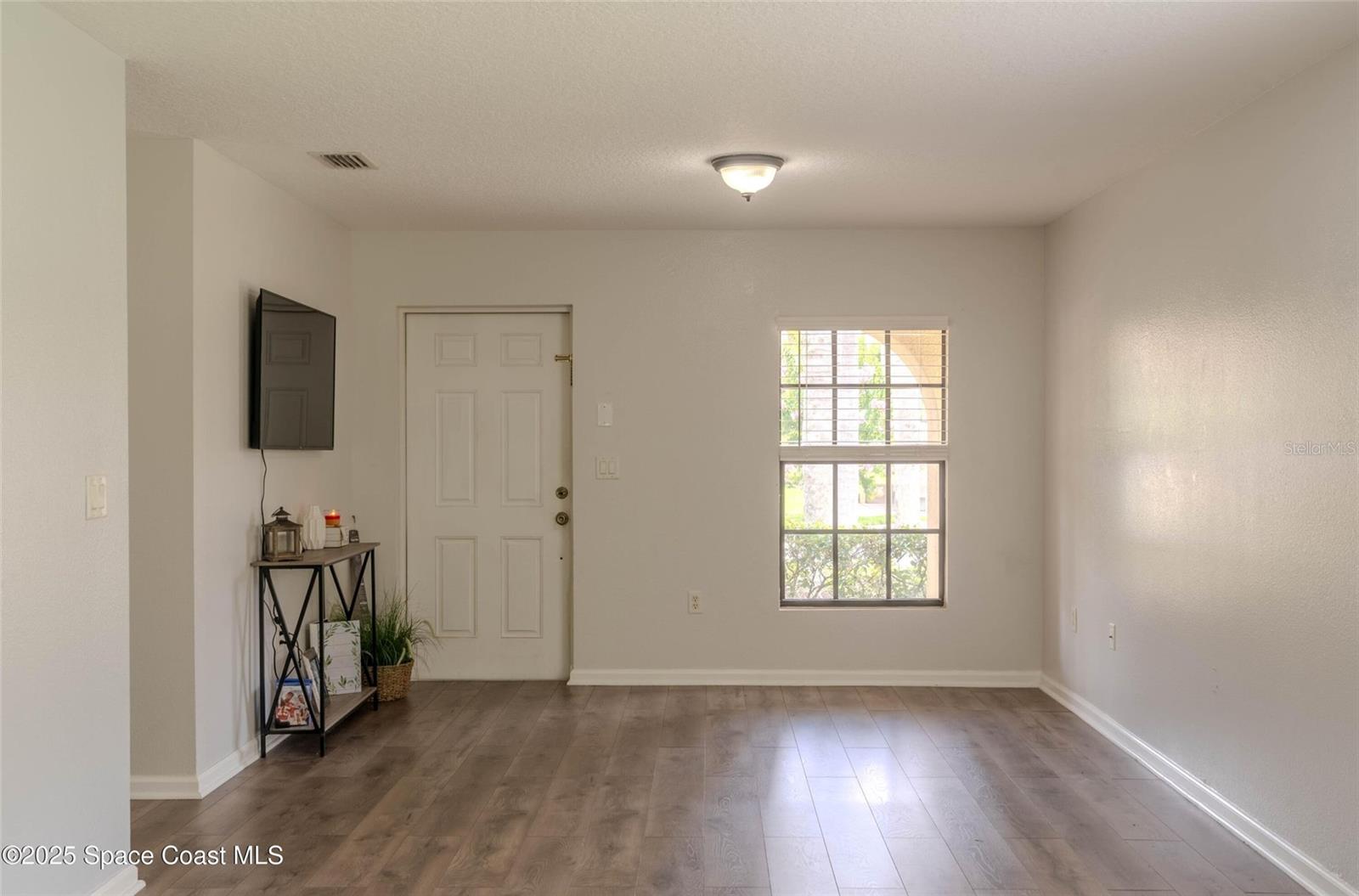 585 Margie Dr 585 MARGIE DR