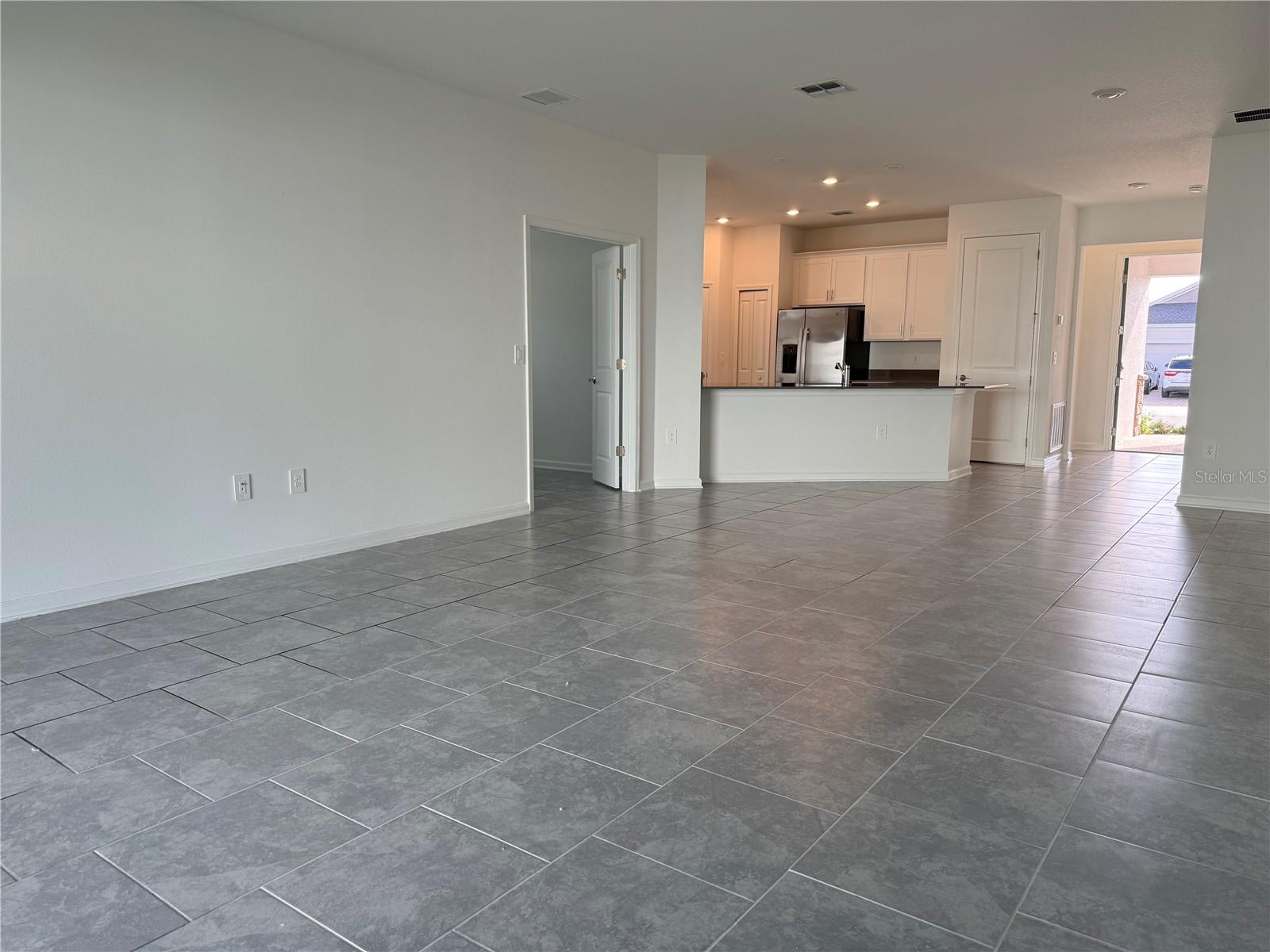 TRACT X - Residential Lease