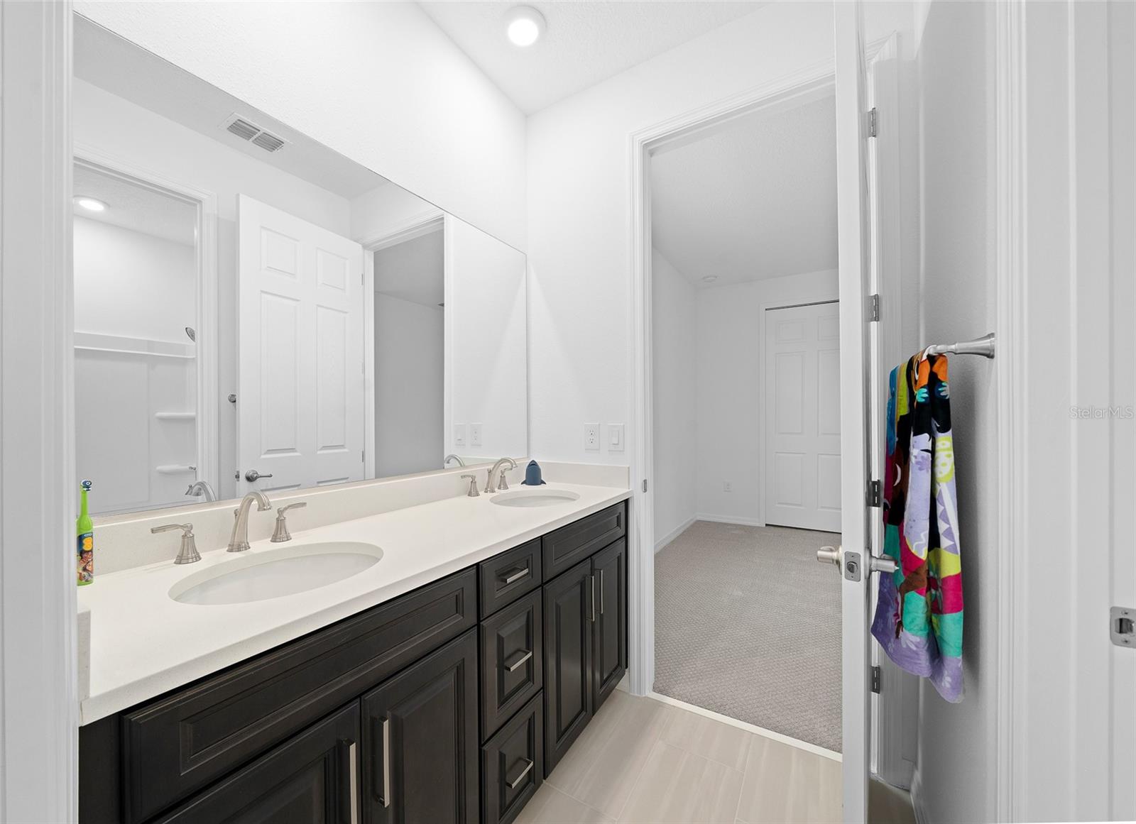 CALESA TOWNSHIP ROAN HILLS PH - Residential