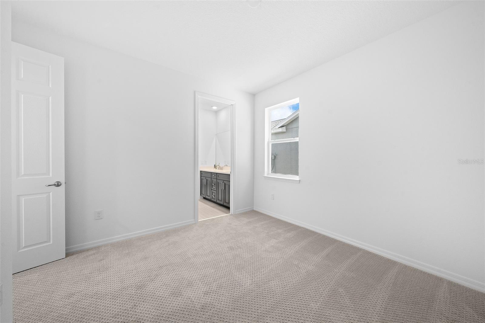 CALESA TOWNSHIP ROAN HILLS PH - Residential