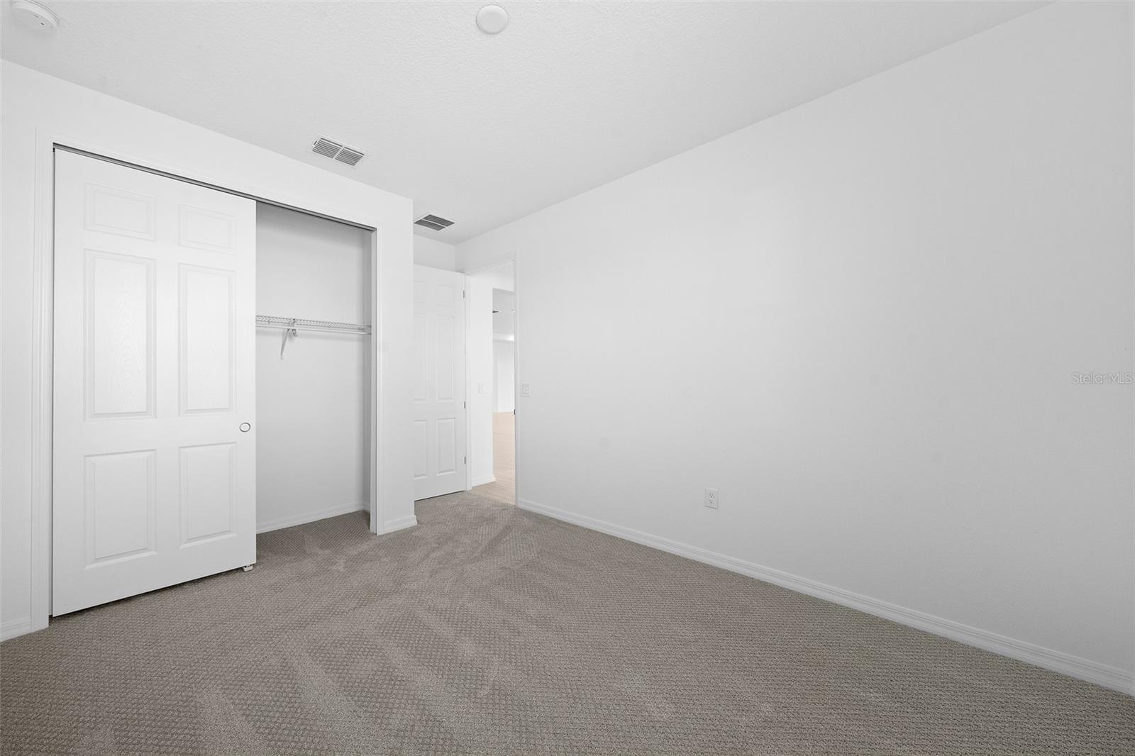 CALESA TOWNSHIP ROAN HILLS PH - Residential