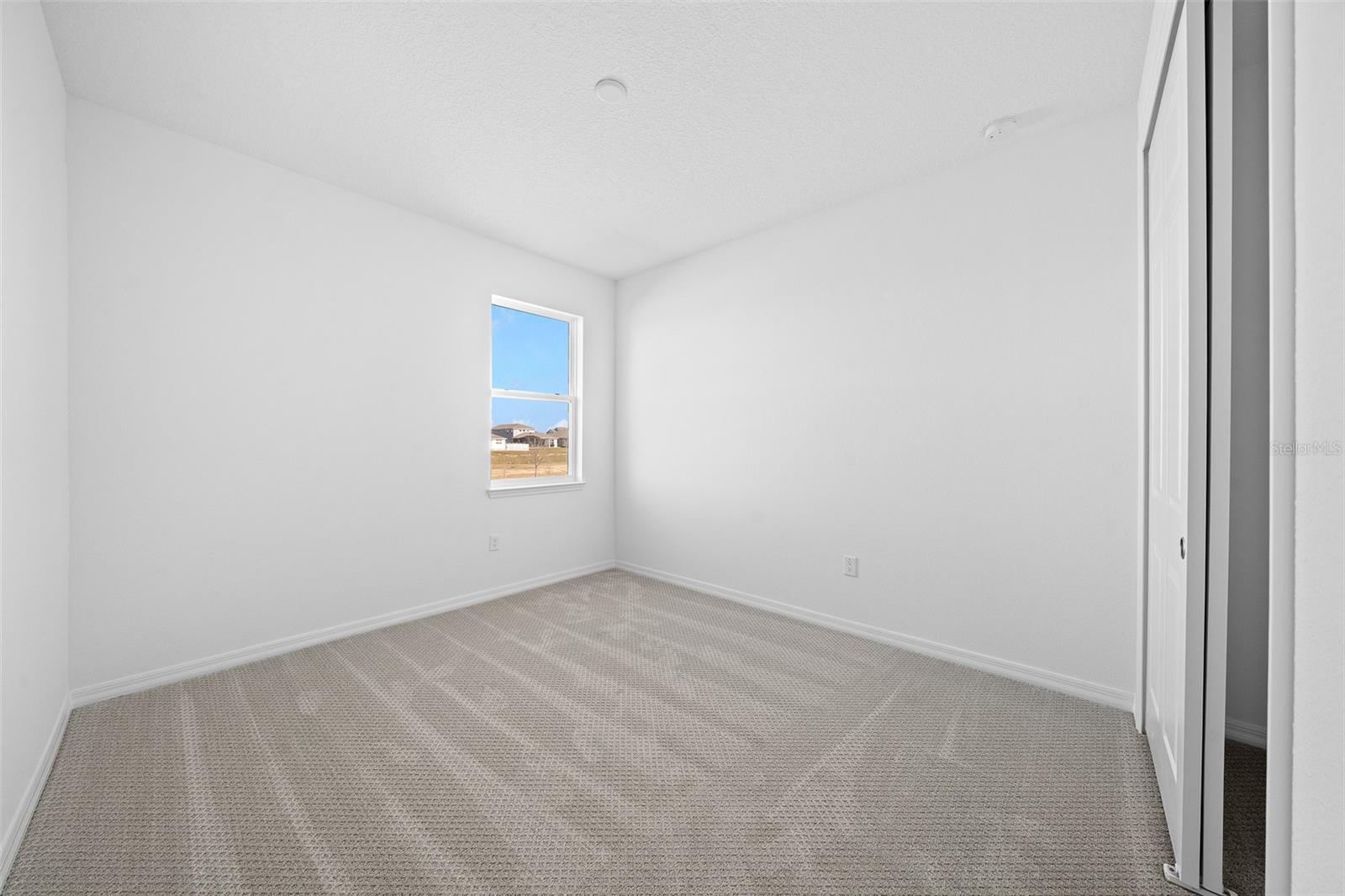 CALESA TOWNSHIP ROAN HILLS PH - Residential