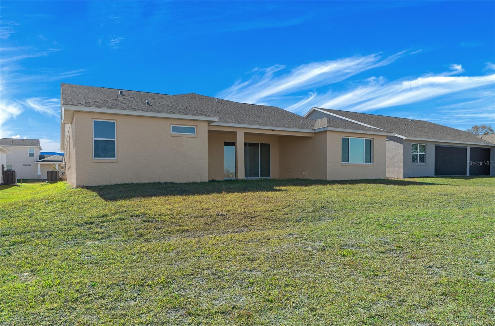 CALESA TOWNSHIP ROAN HILLS PH - Residential