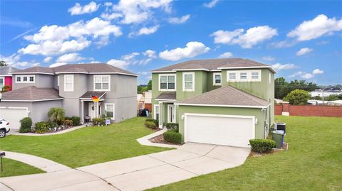 A home in WINTER HAVEN