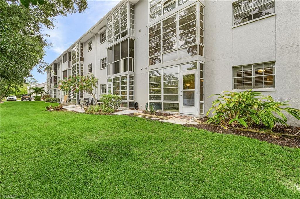 SUMMERLIN TRACE CONDO 01-15 - Residential