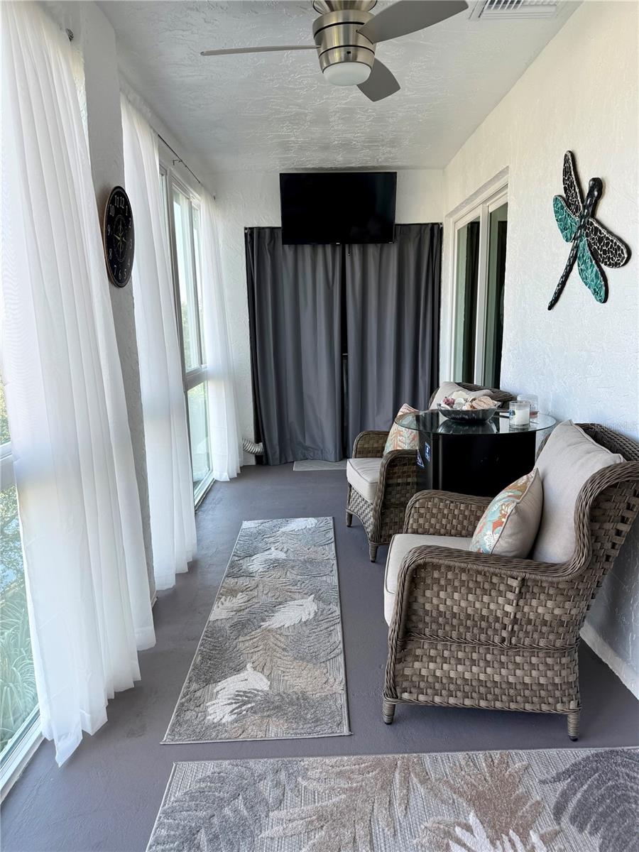 BAYSHORE ON THE LAKE APTS III SEC1 - Residential
