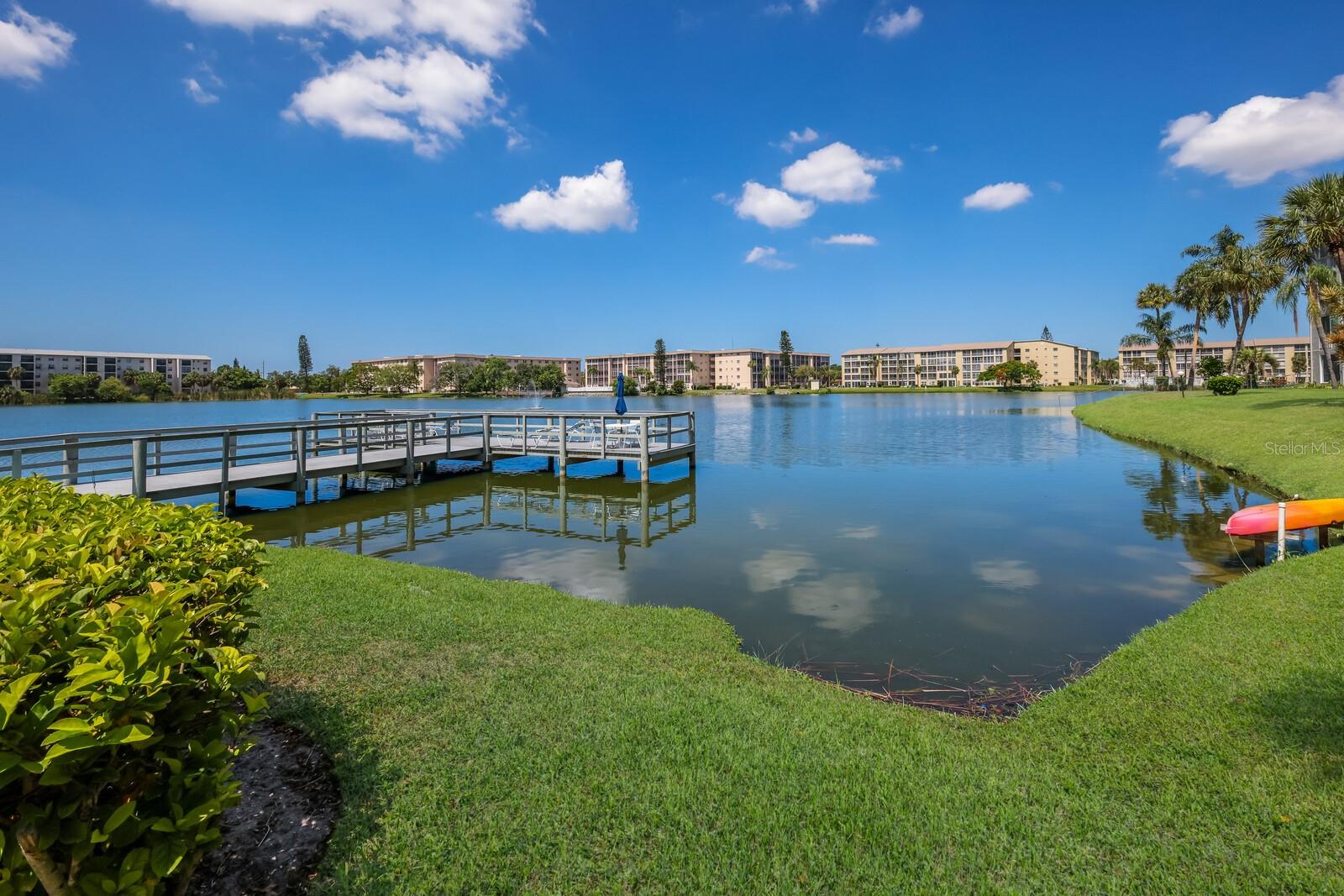 BAYSHORE ON THE LAKE APTS III SEC1 - Residential
