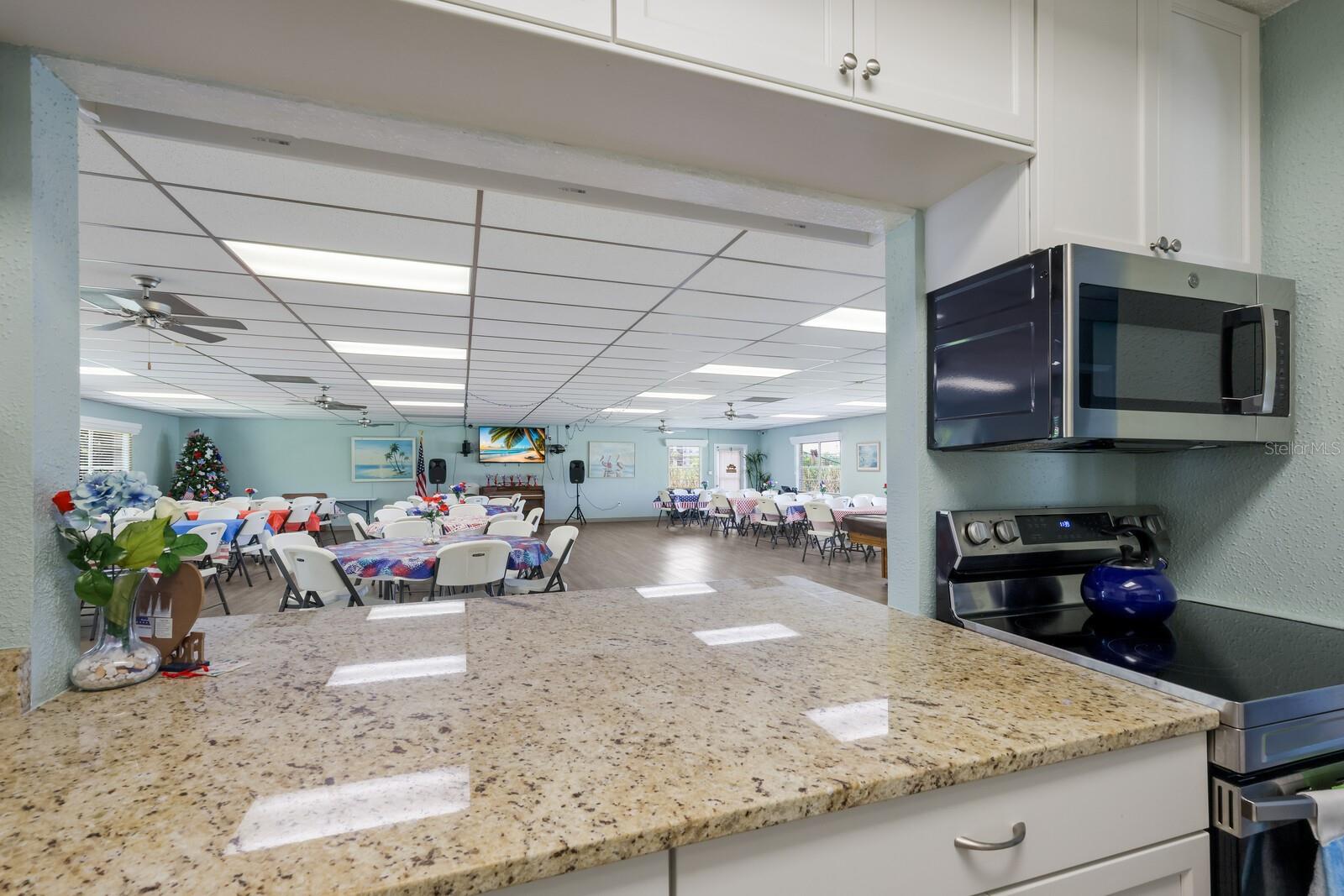 BAYSHORE ON THE LAKE APTS III SEC1 - Residential