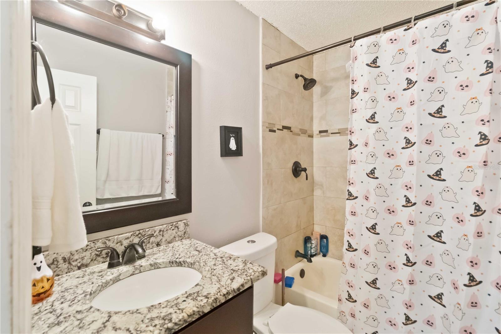 MALIBU GROVES NINTH ADD - Residential