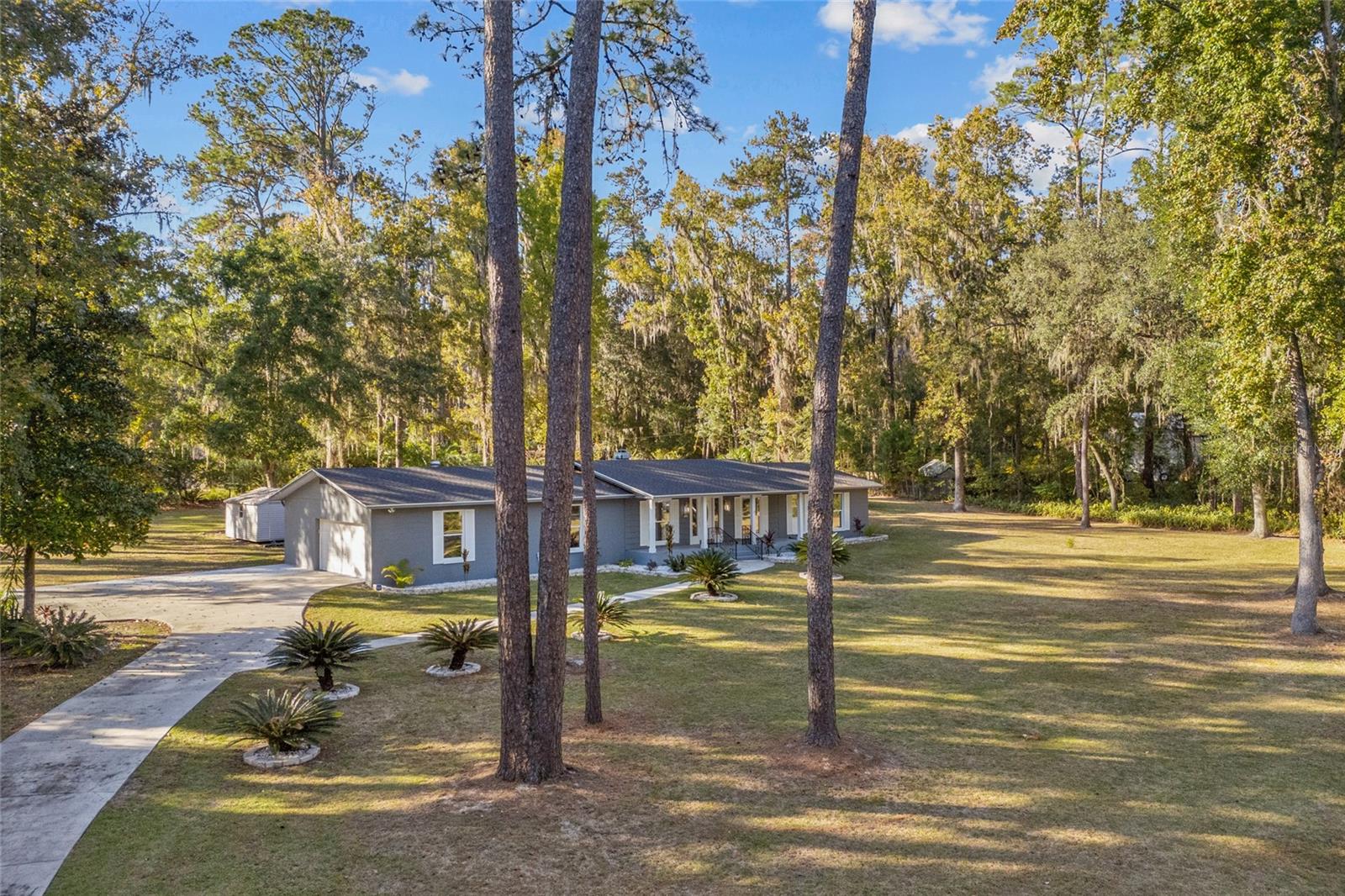 WEST HILLS - Residential