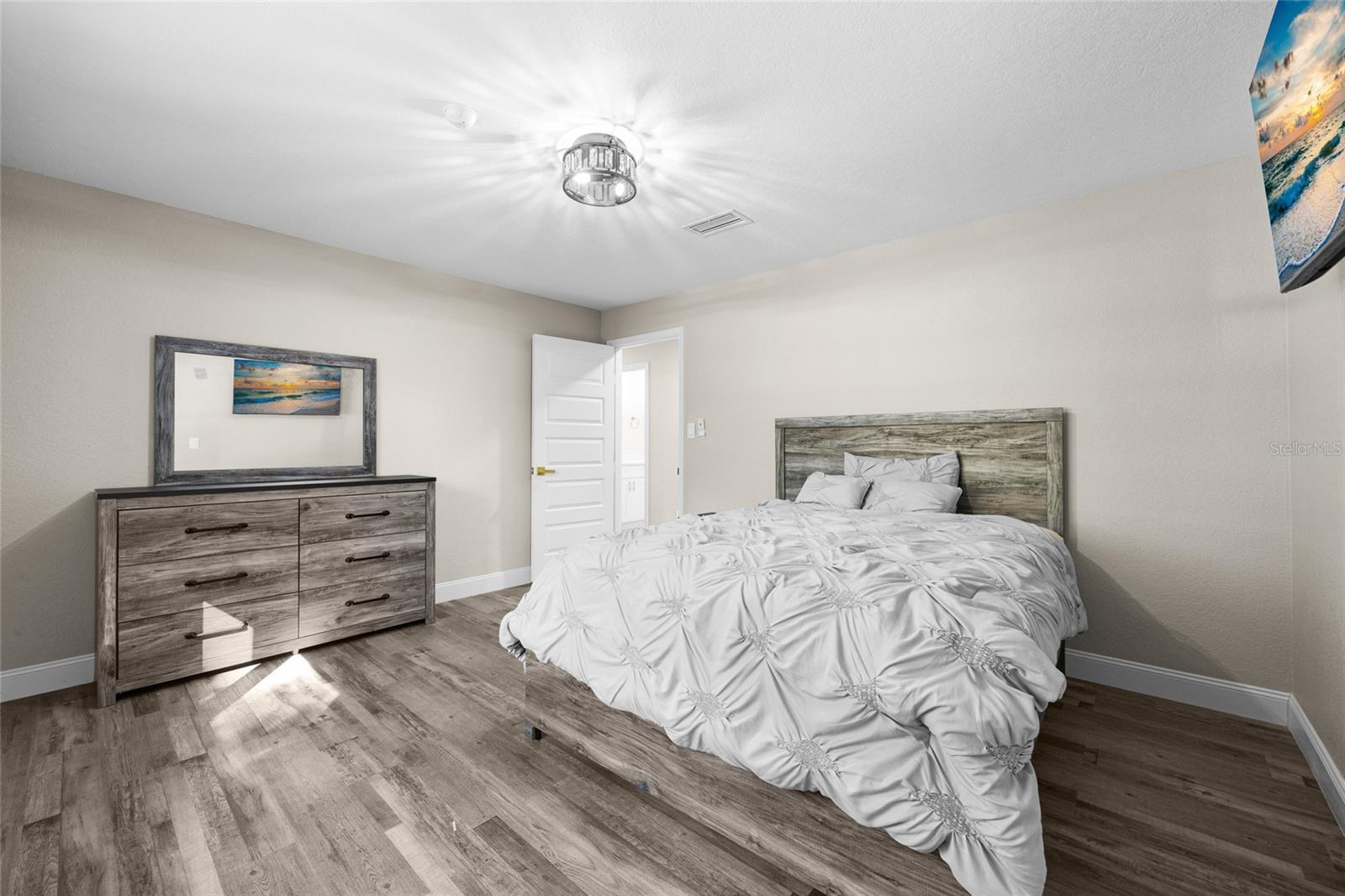 WEST HILLS - Residential