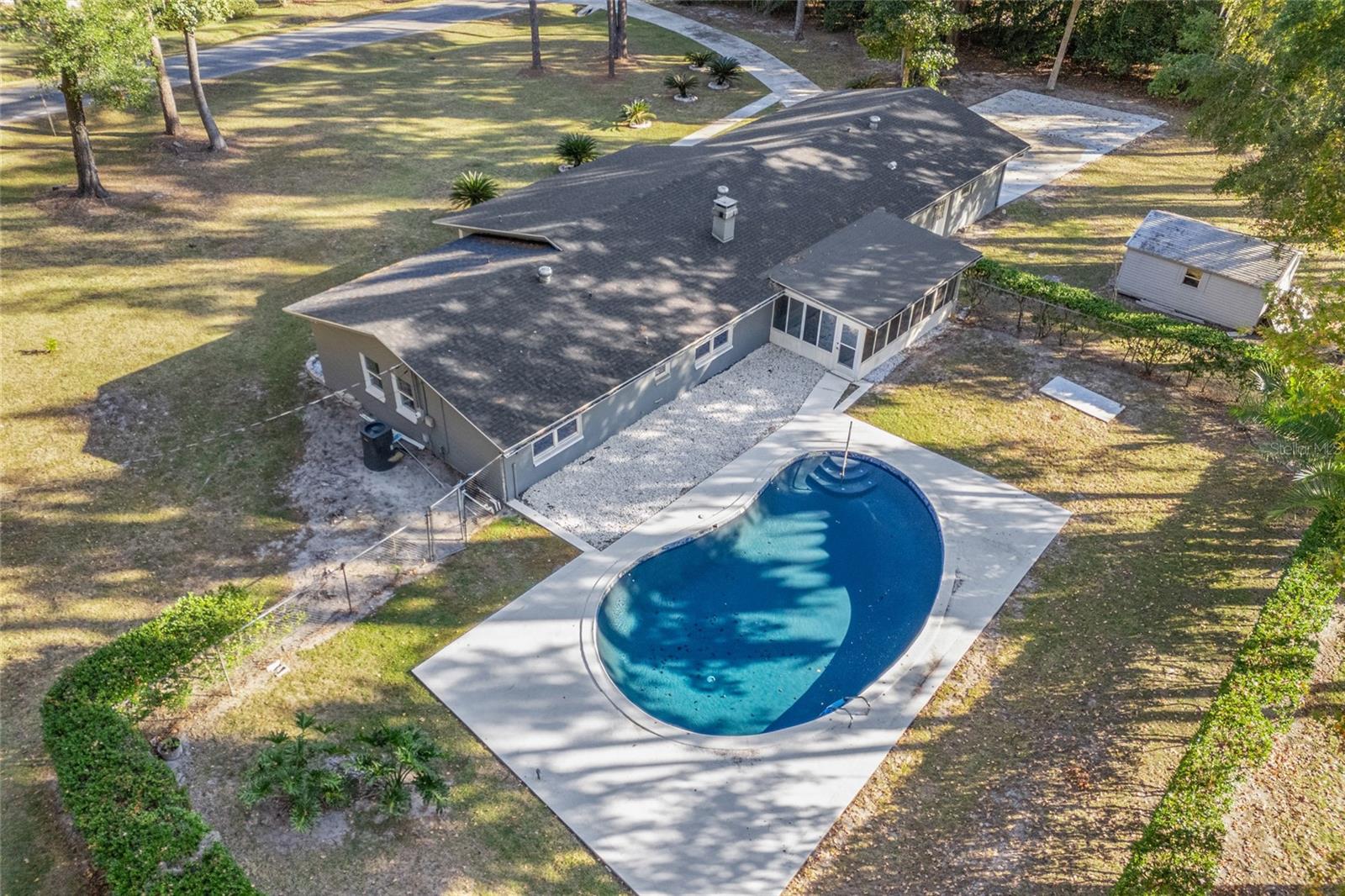 WEST HILLS - Residential