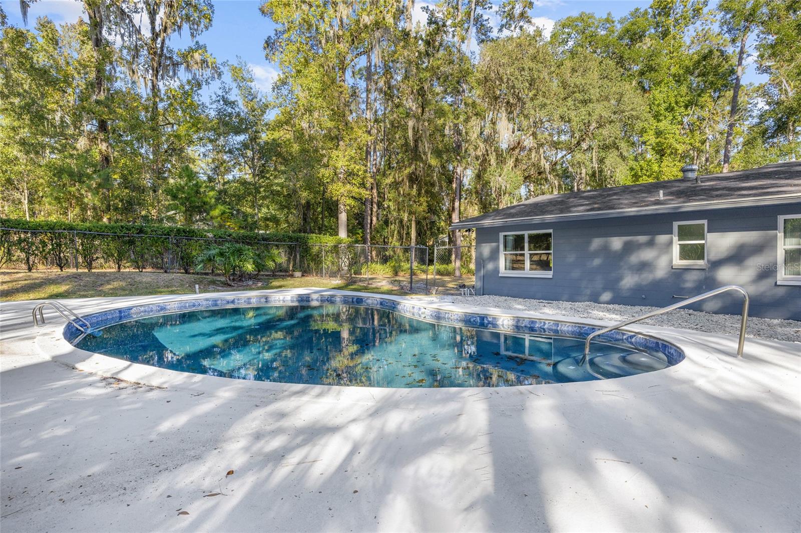 WEST HILLS - Residential