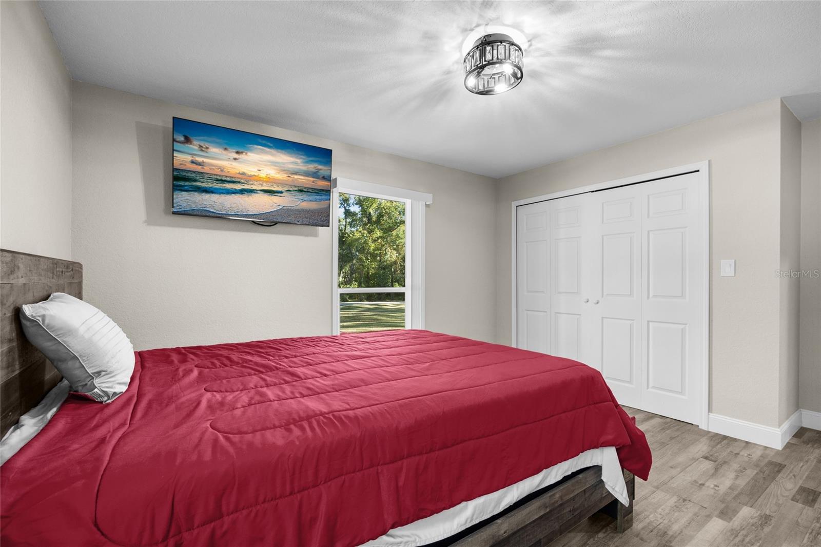 WEST HILLS - Residential