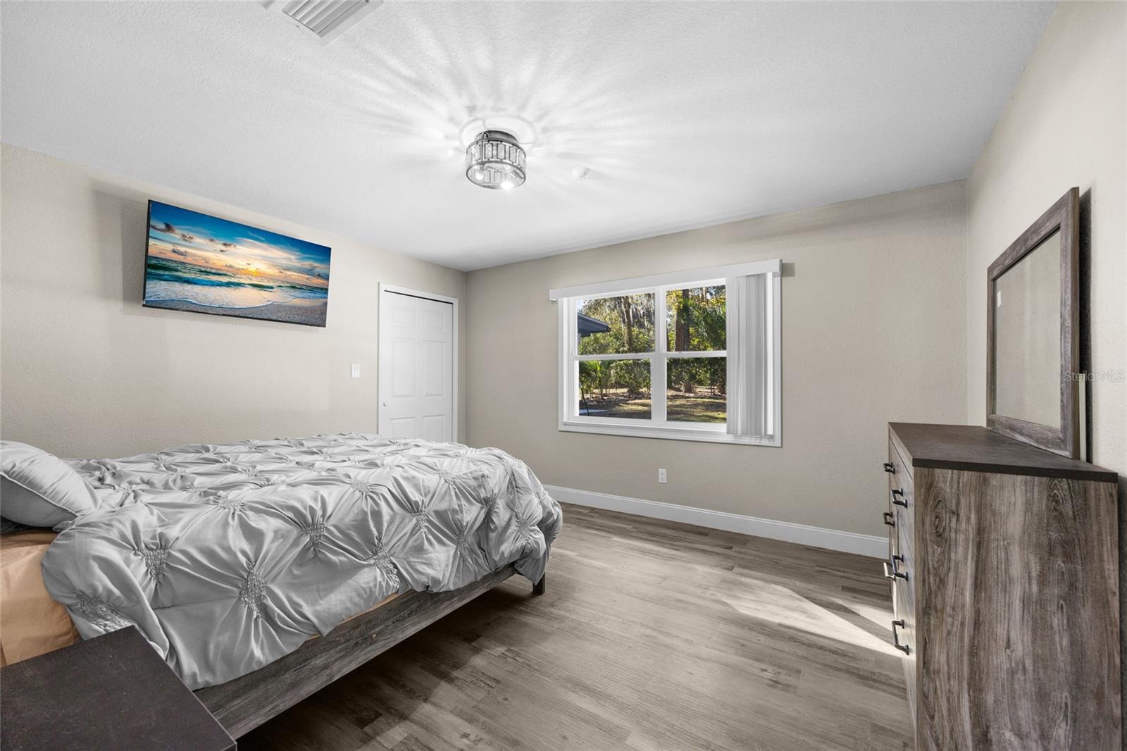 WEST HILLS - Residential