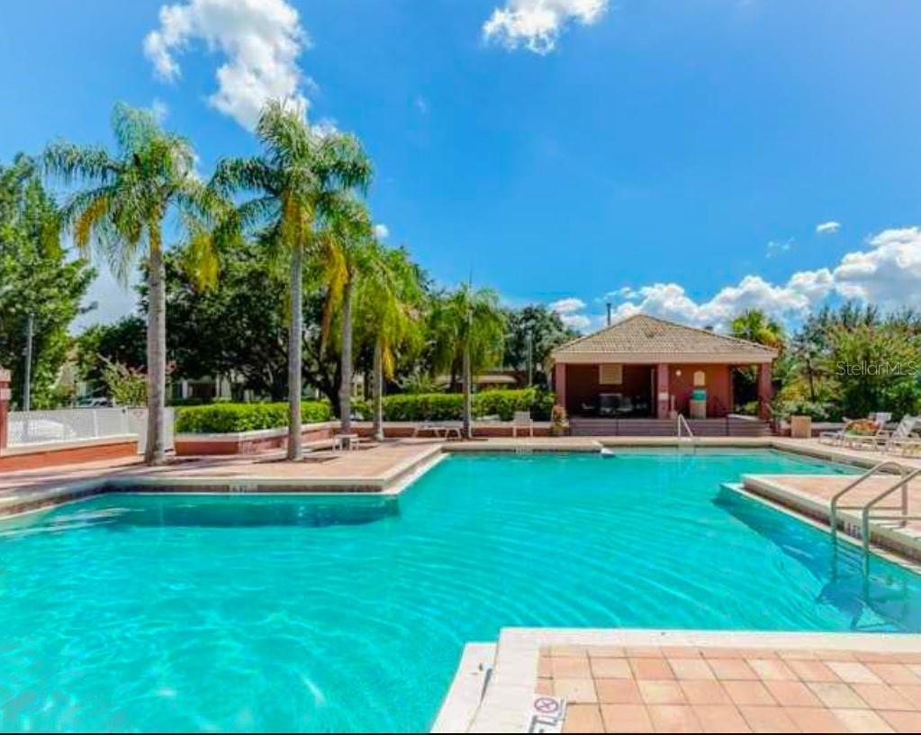 ITOPIA PRIVATE RESIDENCES CONDO - Residential