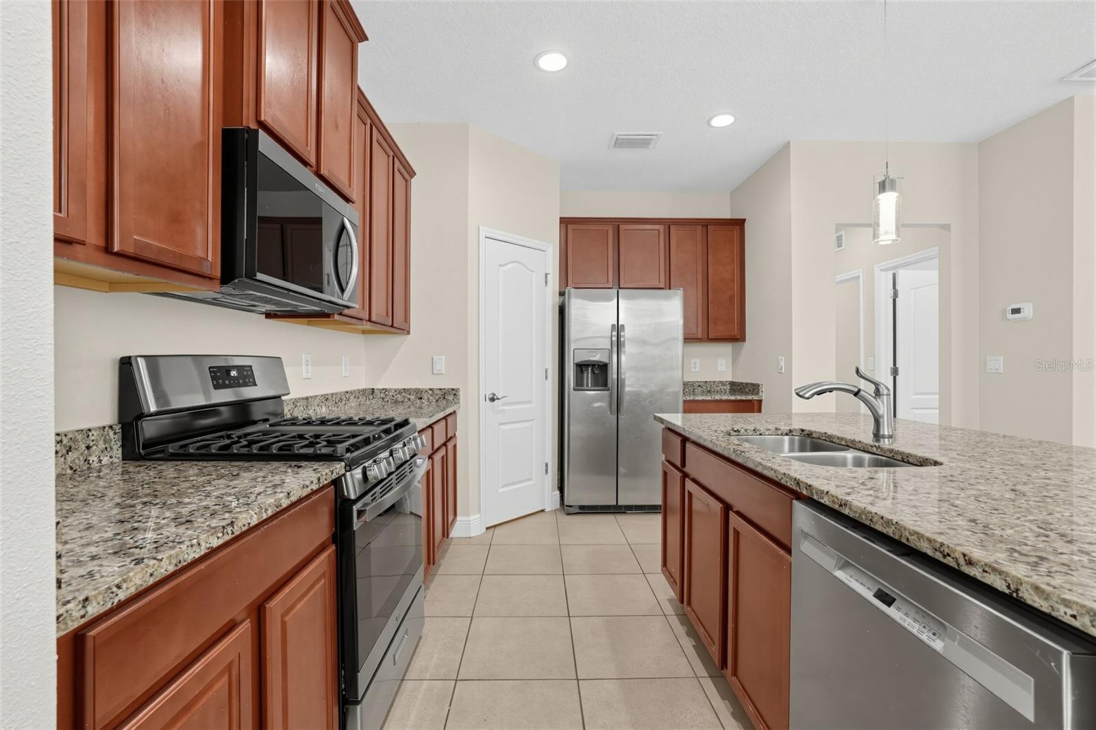 12211 BLUE PACIFIC DRIVE, RIVERVIEW, FL, 33579 3 12211 BLUE PACIFIC DRIVE