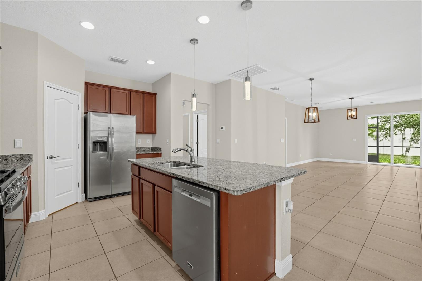 12211 BLUE PACIFIC DRIVE, RIVERVIEW, FL, 33579 4 12211 BLUE PACIFIC DRIVE