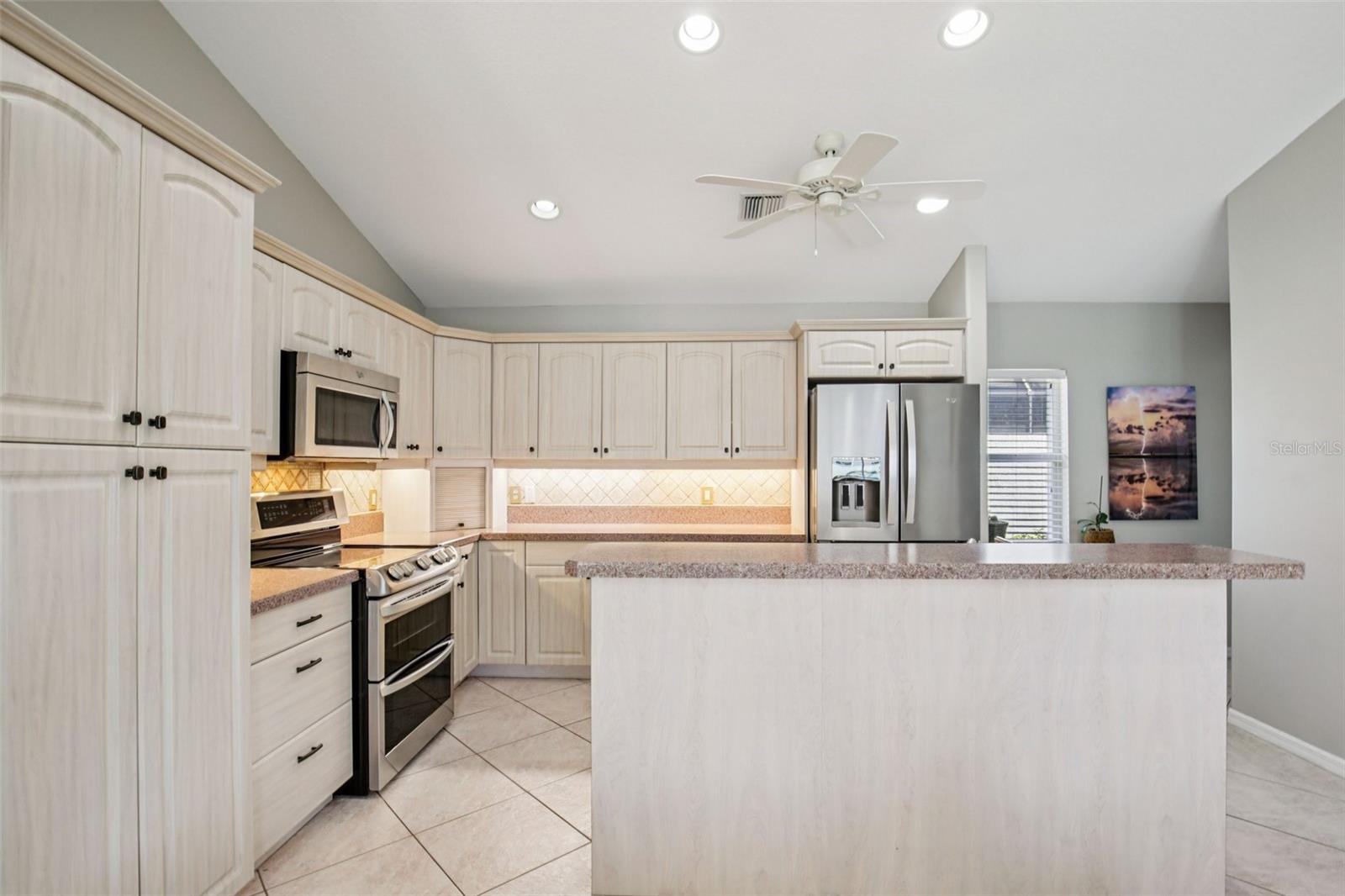 VENICE PALMS PH 1 - Residential