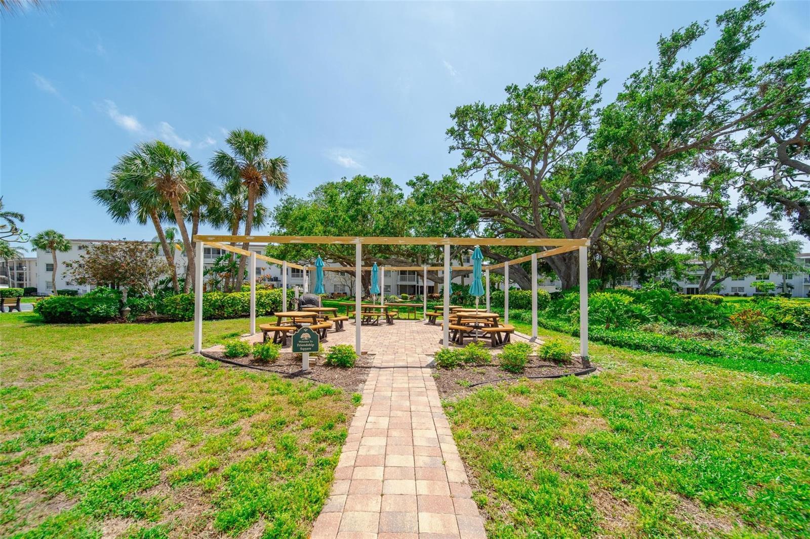 THE FOURTH BAYSHORE - Residential