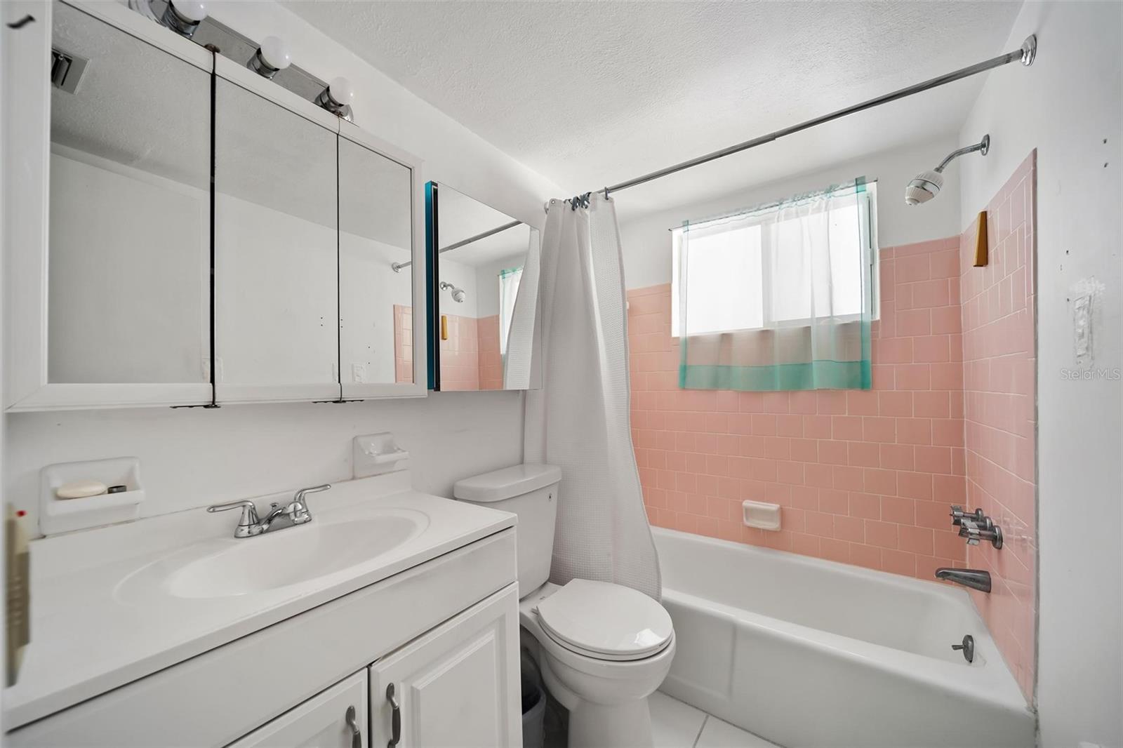 THE FOURTH BAYSHORE - Residential