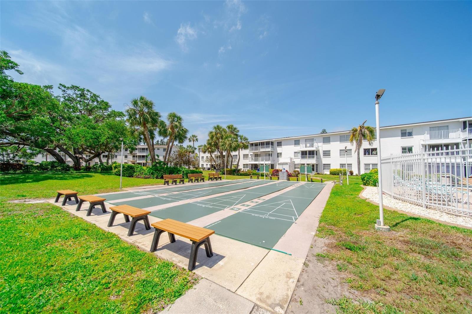 THE FOURTH BAYSHORE - Residential