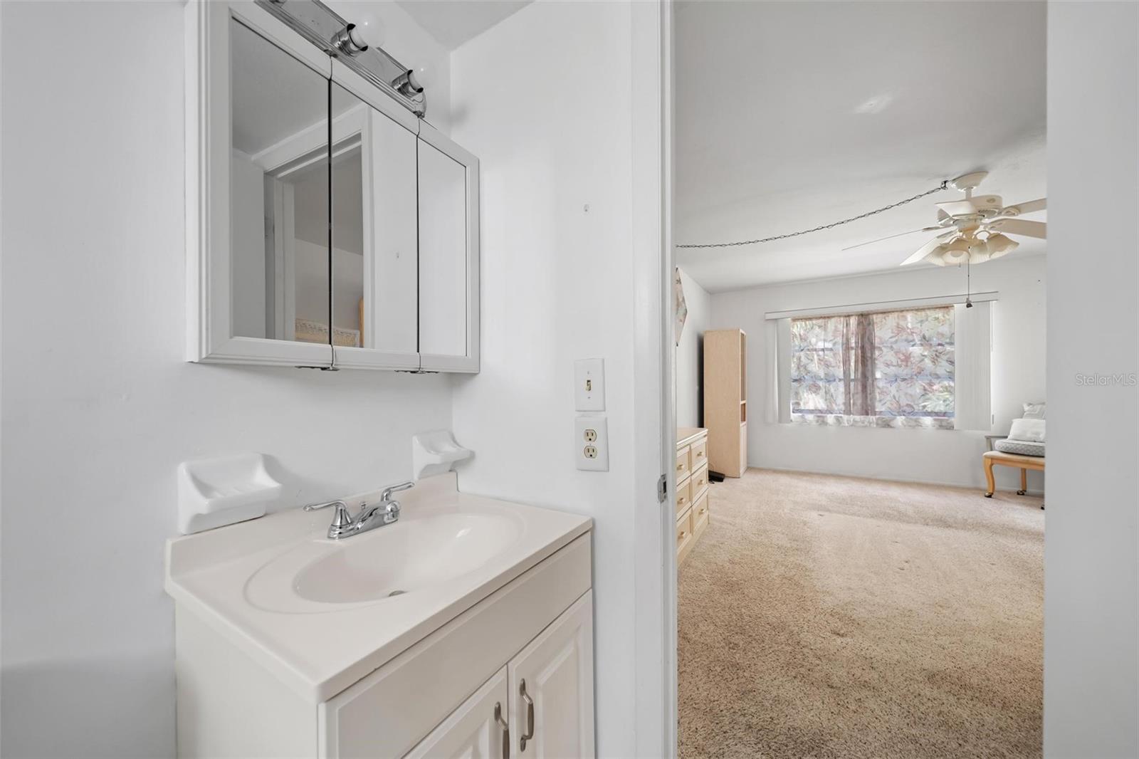 THE FOURTH BAYSHORE - Residential