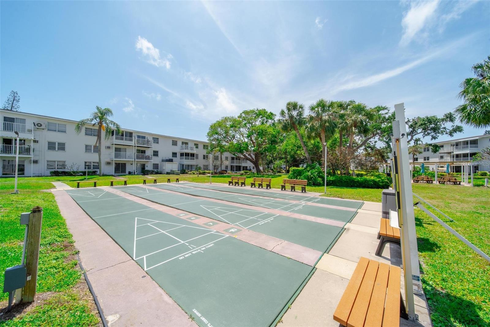 THE FOURTH BAYSHORE - Residential