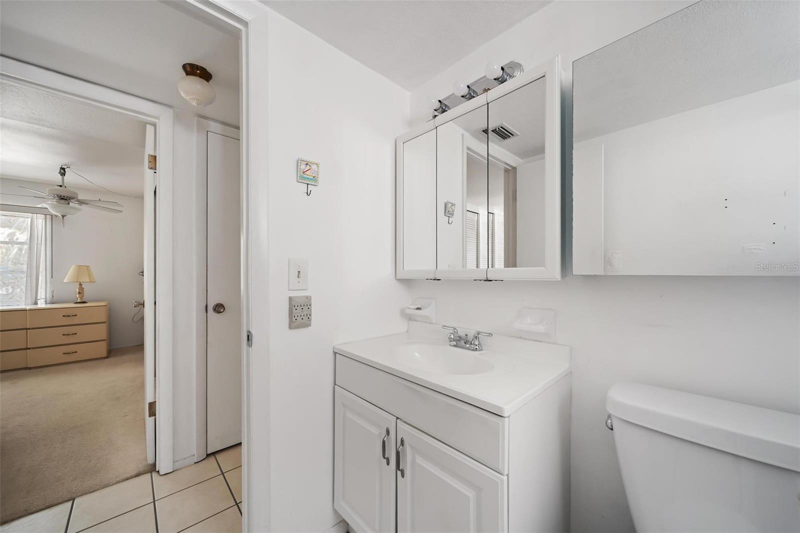 THE FOURTH BAYSHORE - Residential