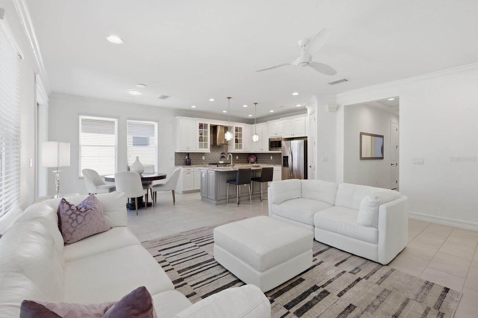 ARBOR GRANDE - Residential