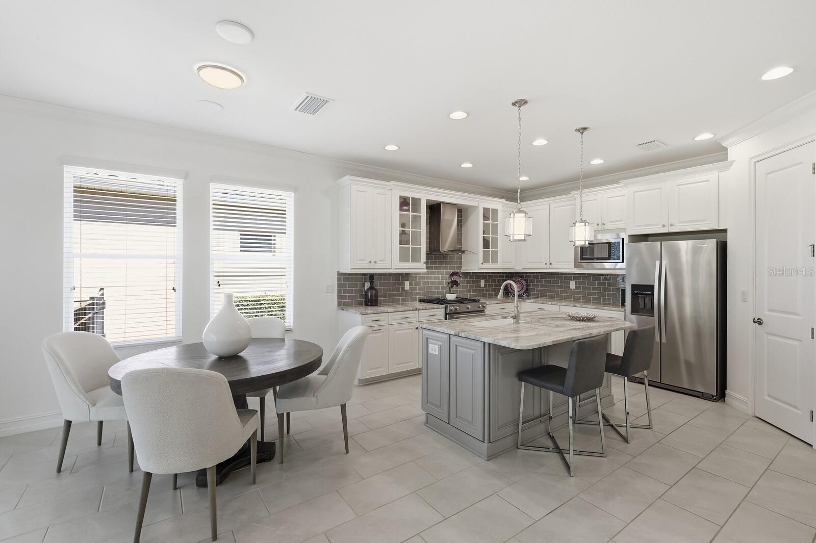 ARBOR GRANDE - Residential