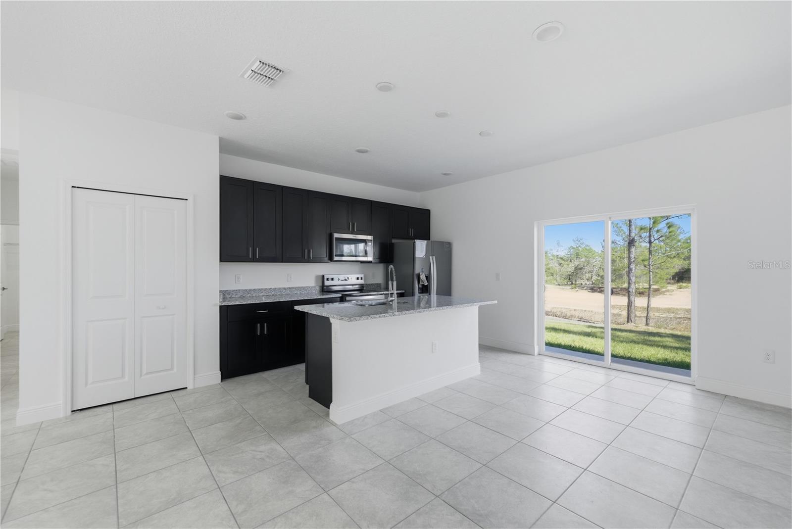 CITRUS SPGS UNIT 22 - Residential